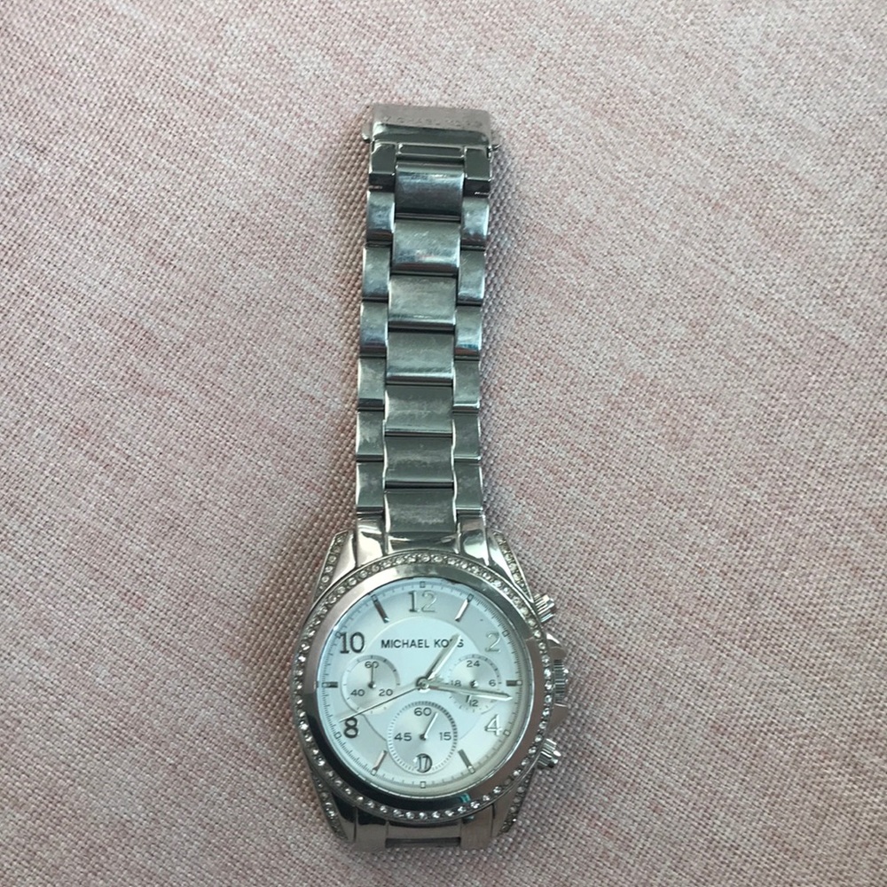 Micheal Kors watch worn twice no box